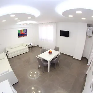 Apartment Mondo Suites Apartments, Neapel